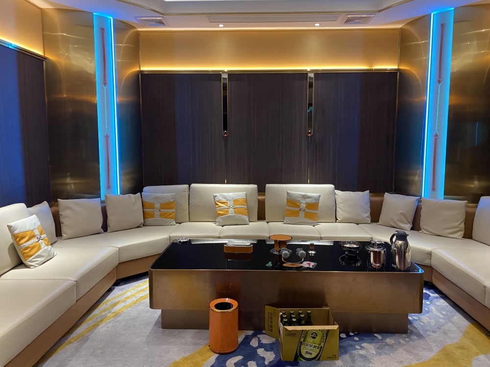 梦想在北京实现，KTV招聘男模让你光芒四射