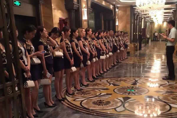 重庆高端夜场招聘男模800/1000模特 高端夜场招聘男模