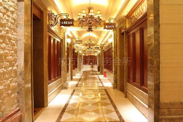 深圳高端夜场招聘男模可兼职 经验不限 包住宿职位封面